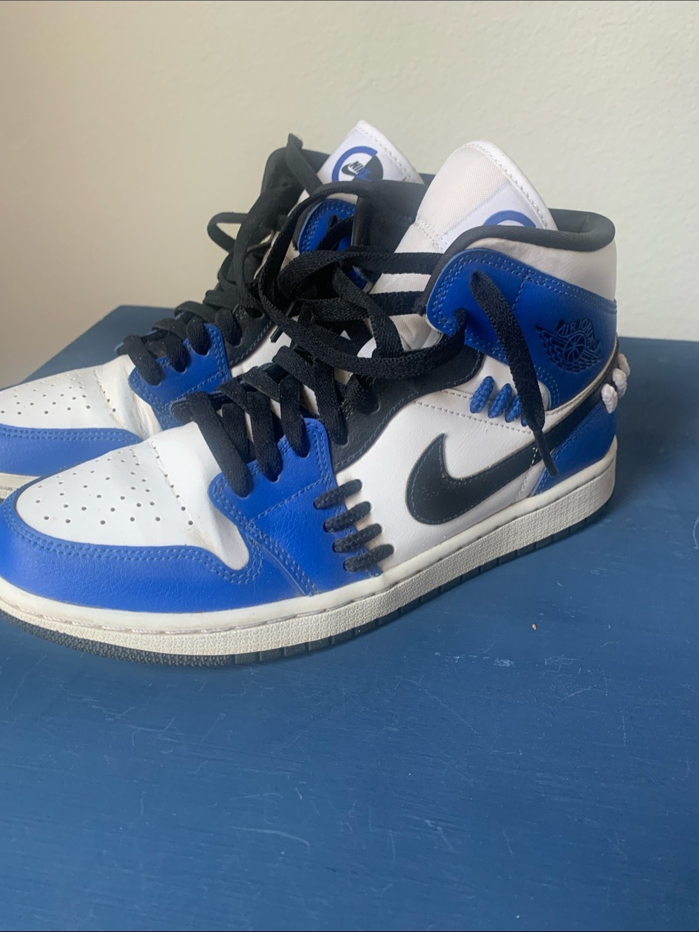 Nike Women's Air Jordan 1 Mid SE Shoes Sisterhood Royal Blue